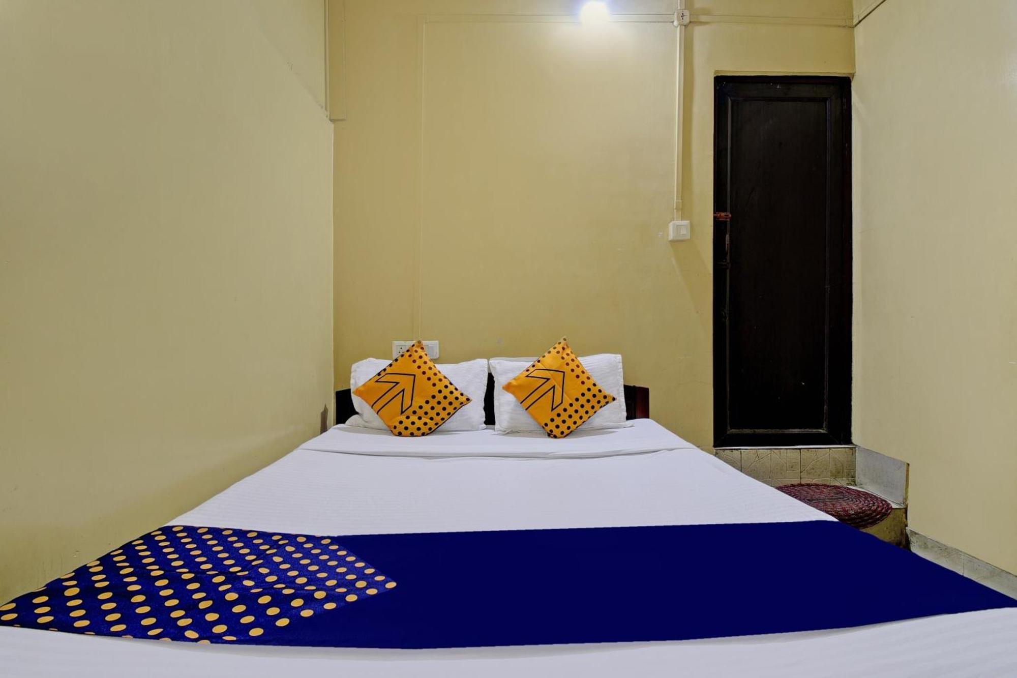 Oyo Flagship Thank You Lodge Nac Dispur Екстериор снимка