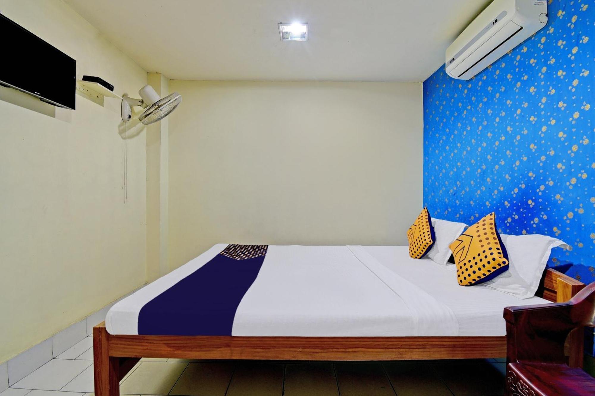 Oyo Flagship Thank You Lodge Nac Dispur Екстериор снимка