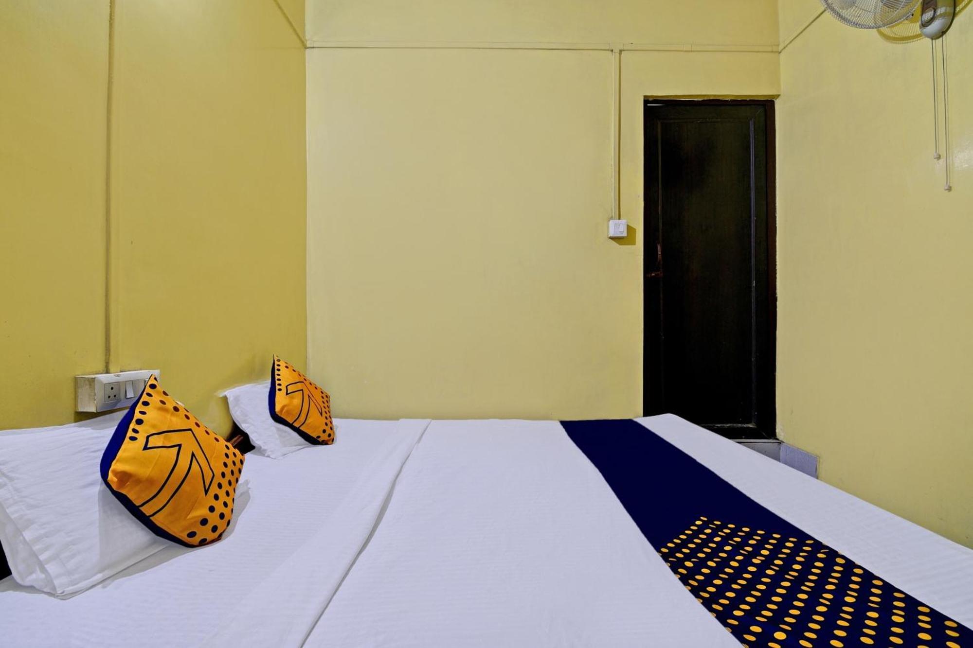 Oyo Flagship Thank You Lodge Nac Dispur Екстериор снимка